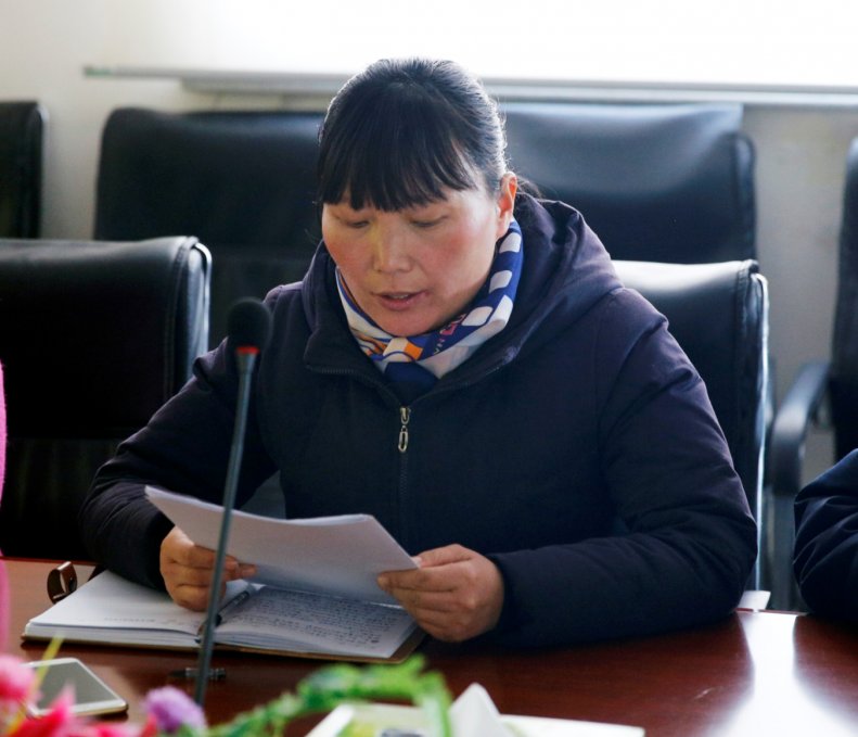 大方集團(tuán)黨支部召開(kāi)兩學(xué)一做專(zhuān)題民主生活會(huì)